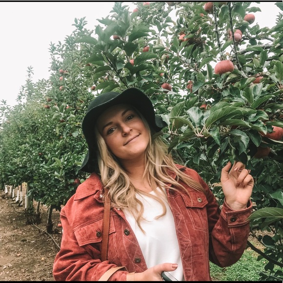 Welcome lovelies ✨💫 - Picture 2 of 3